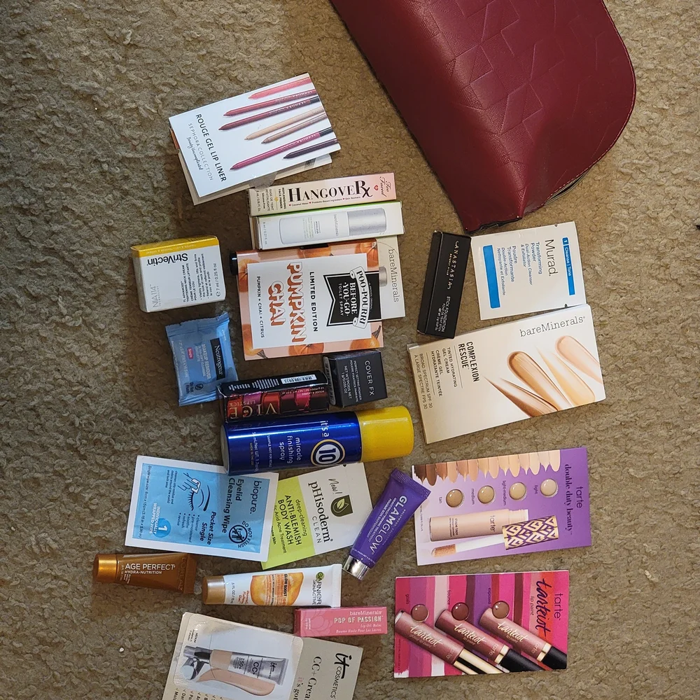 Tarte Makeup Samples with Burgundy Case - Picture 1 of 1